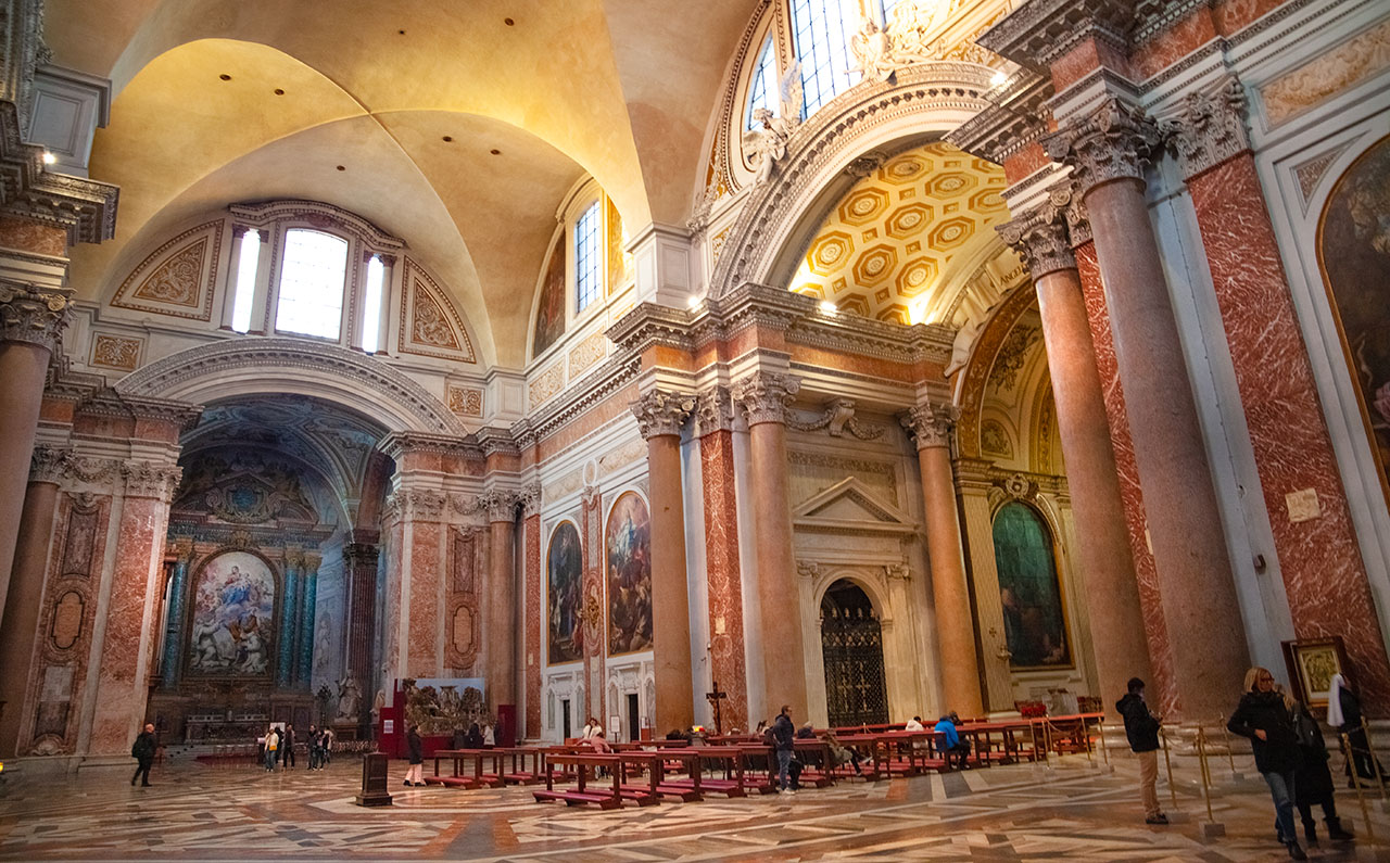 Basilica of Santa Maria degli Angeli e dei Martiri Piazza della Repubblica off the beaten path squares in Rome limousine tours