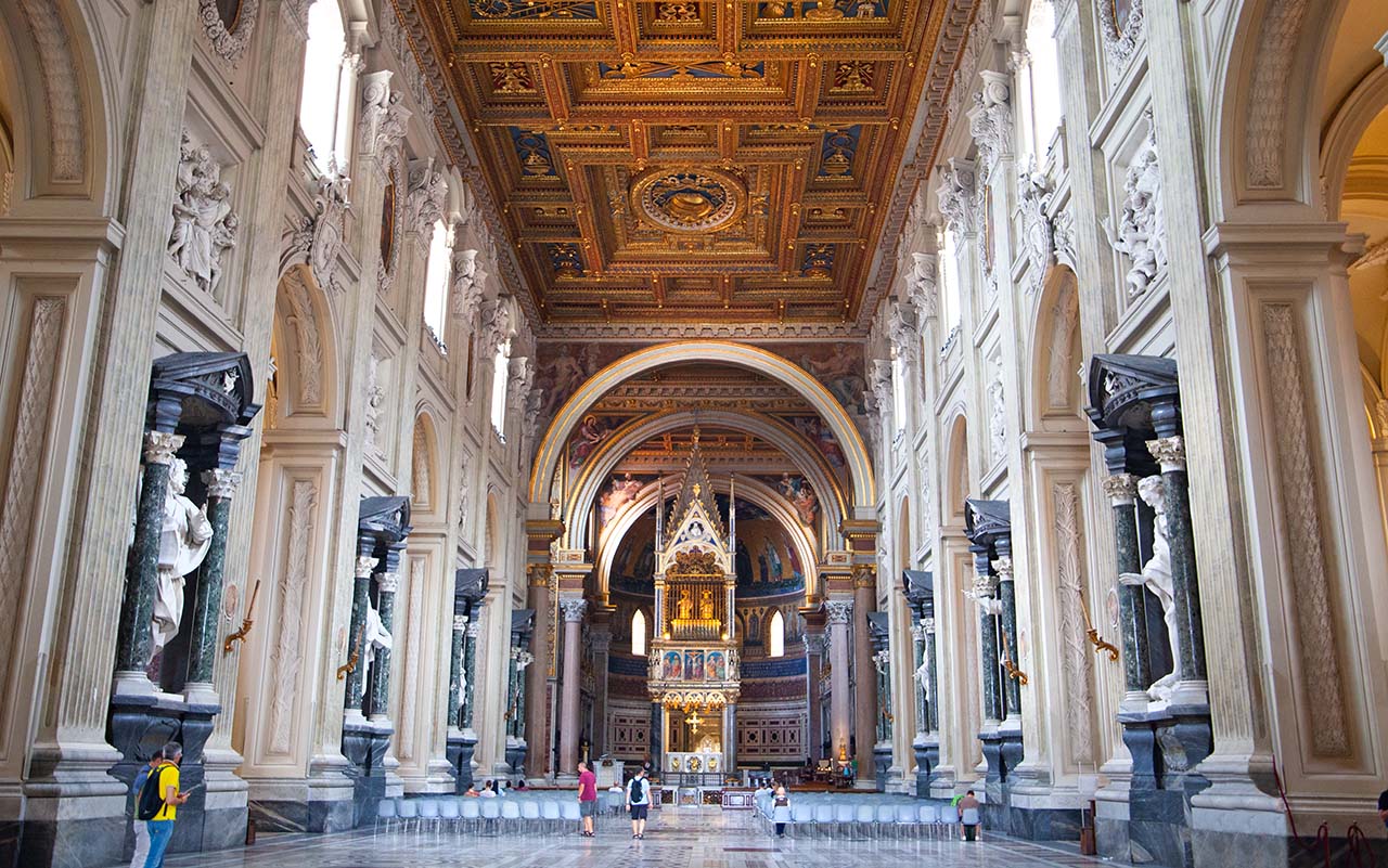 St. John Lateran (Basilica di San Giovanni in Laterano) Jubilee 2025 Major Pilgrim Churches in Rome Cabs