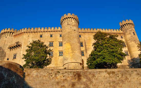 Top Bracciano Castle Day Tours from Rome with RomeCabs