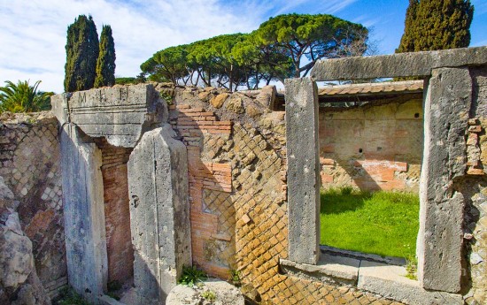 Top Private Post-cruise tours from Civitavecchia to Ostia Antica Bracciano - RomeCabs luxury limousine